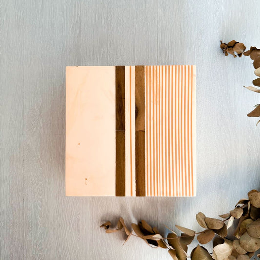 Caixa Quadrada em Madeira e Resina Off White