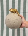 Pote Decorativo Camaleão em Polirresina Bege e Dourado