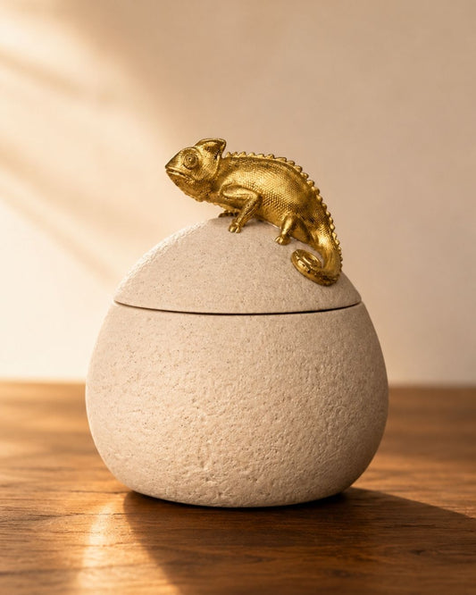Pote Decorativo Camaleão em Polirresina Bege e Dourado
